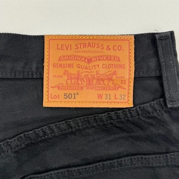 Levi's 501 Straight Leg Jeans Mens 31X32 Black Denim Button Fly Reclaimed NWT - Picture 9 of 16